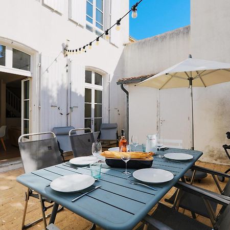 Duplex Joliment Decore Et Sa Cour Ensoleillee Saint-Martin-de-Re Bagian luar foto