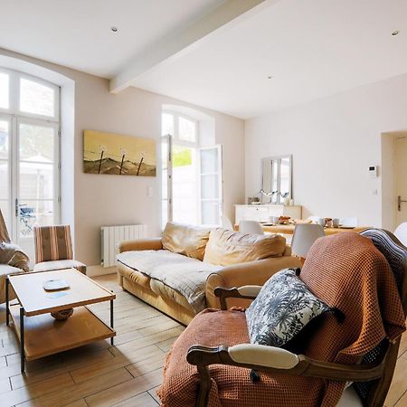 Duplex Joliment Decore Et Sa Cour Ensoleillee Saint-Martin-de-Re Bagian luar foto